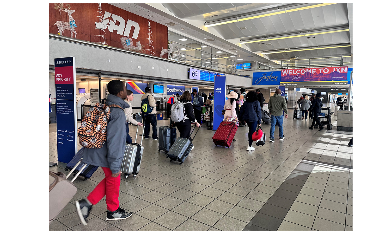 Peak Year-End Holiday Travel Begins at JAN; Parking Options Abound; Passenger Volumes Remain Strong